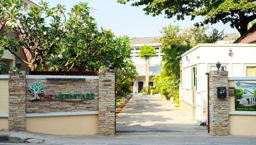 North Pattaya Villa | The Hermitage