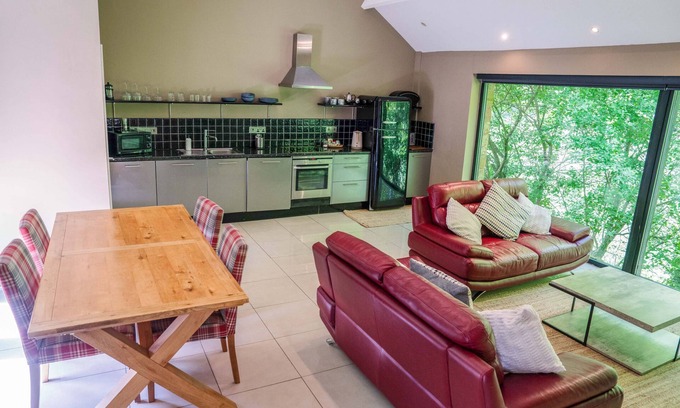Carlisle Cottage | The Heronry, Near Carlisle, Scottish Borders sleeps 2 with hot tub