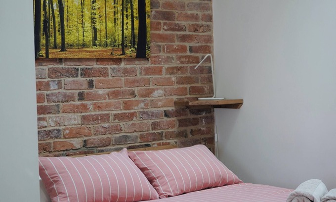 Gringley on the Hill Apartment | The Hideaway in Gringley