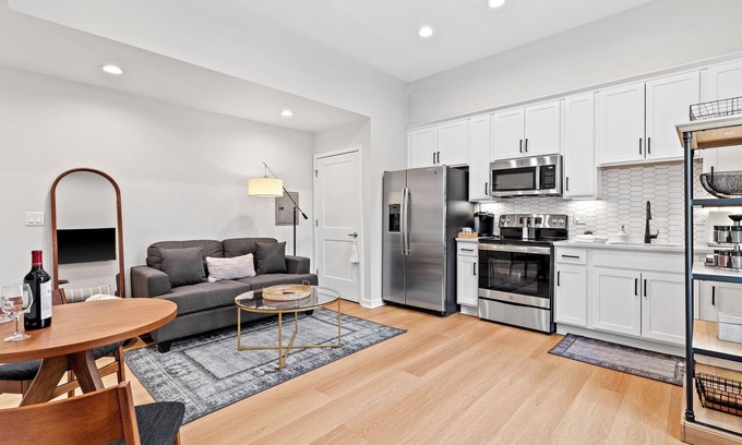 Racine Apartment | The Hideaway Downtown Racine