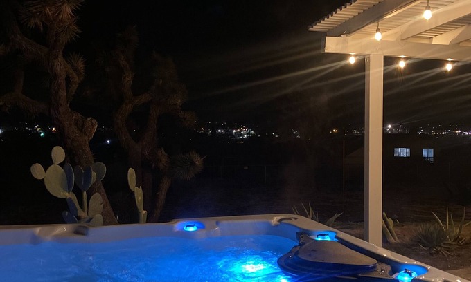 Yucca Valley House | The Hideaway : HotTub+BBQ+Fire-pits+pool table
