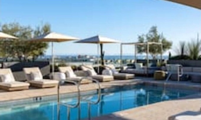 Downtown Apartment | The Hideaway Penthouse Private Rooftop/Balcony