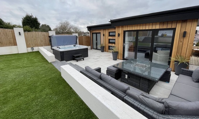 Gedling Apartment | The Hideaway Serviced Accommodation in Nottingham