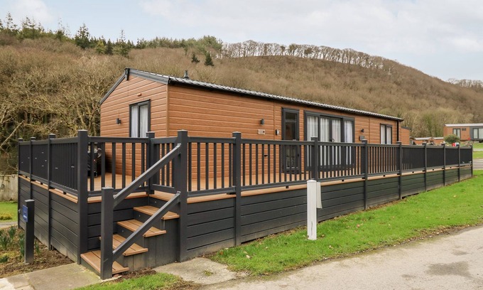 New Quay Cottage | THE HIDEOUT, pet friendly, with a garden in Llanarth