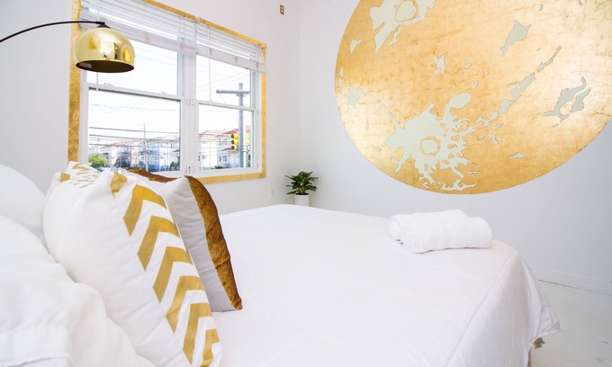 Queens Condo | The High Tide Studio #4 Studio Bedroom Hotel Room by Redawning