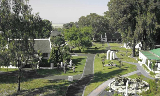 Tierpoort Hotel | The Highveld Cape Inn