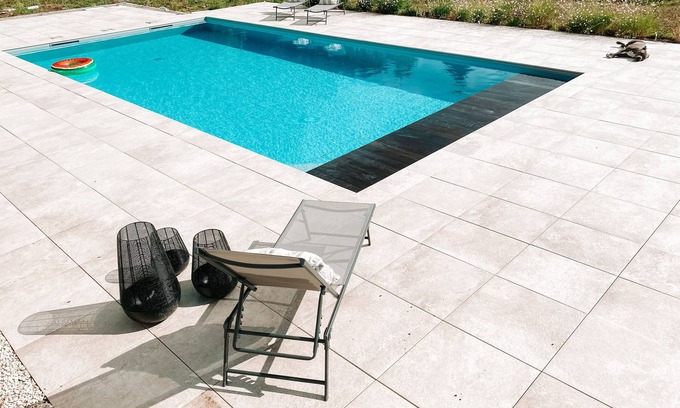 Auriac Apartment | The Hill- Appartement de Vacance Avec Piscine Chauffée