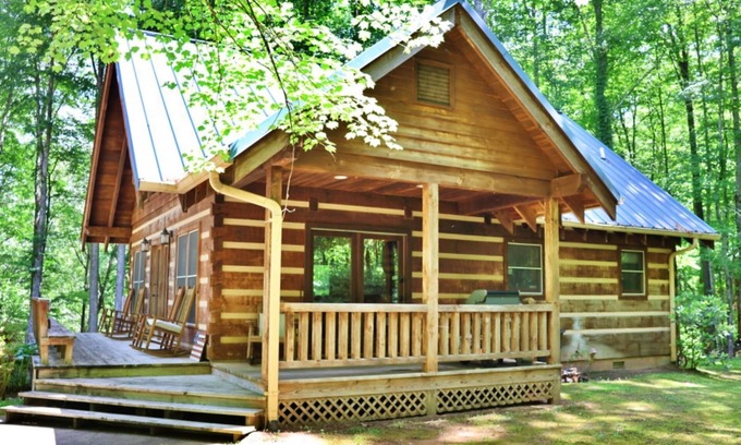 Cherokee Cabin | The Hilltop: Nature Escape with Panoramic Views, Grill, Firepit, Pet Friendly