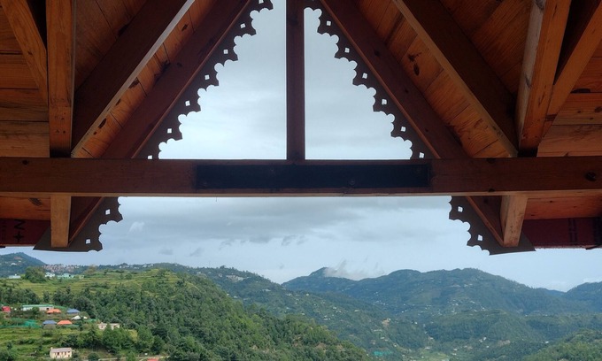 Kasiyalekh Cottage | The Himalayan Cherry-Scenic mountain countryside