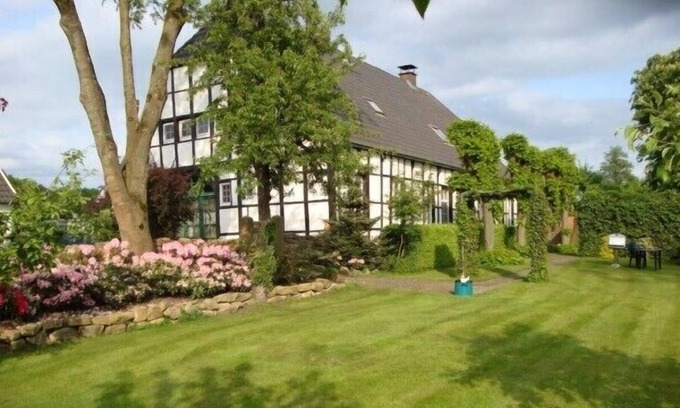Schapen House | The historic listed Töddenhaus offers space for 10 people