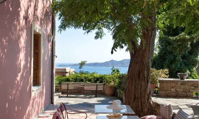 Grambia Villa | The Historic RedHouse (Sea View)