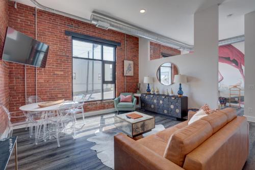 River District Apartment | The Hive 103 Bees Knees Pet Friendly