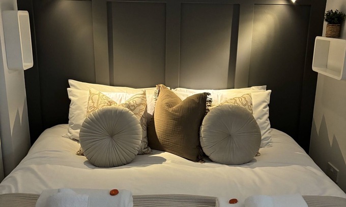 Marple Apartment | The Hive Apartment