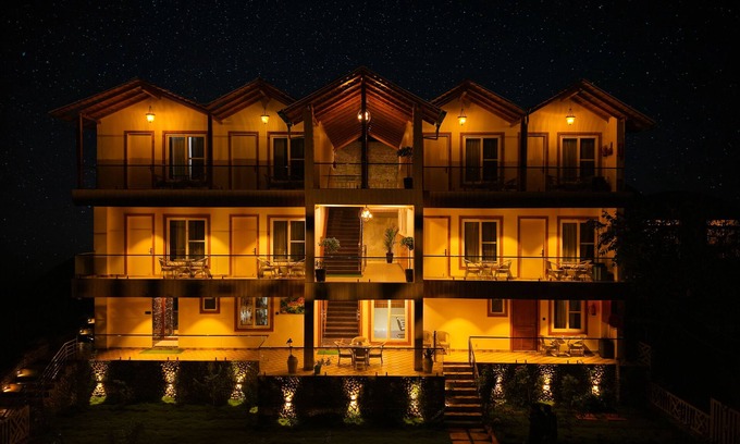 Kaul Hotel | The Hoften Snowia Luxury Stay Near Bhalugarh Waterfall