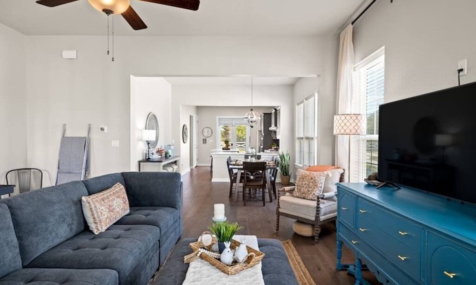Driftwood House | The Hollie House- Storybook Craftsman Cottage in Dripping Springs