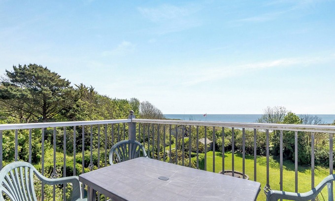 Horton Cottage | The Hollies 1 - UK43895