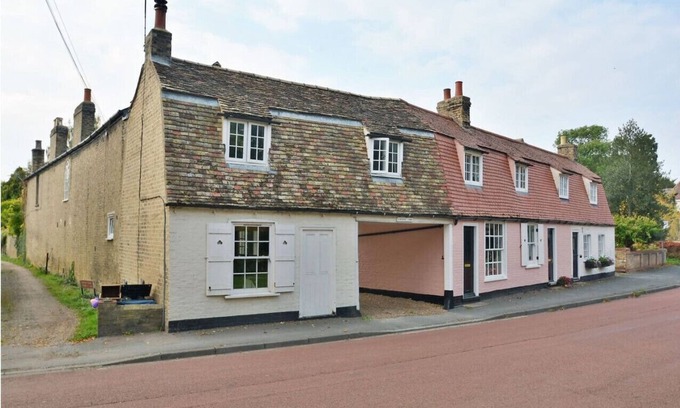 Horningsea Cottage | The Holts - Charming idyllic & rural 2 bed Cottage