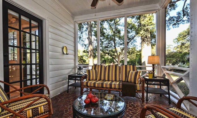 Myers Park Apartment | The Home Collection - 600 Hermitage Road
