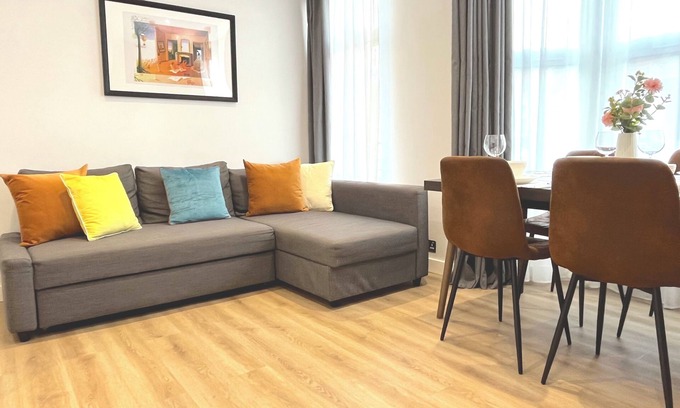 Higham Hill Apartment | The home comfort you need in London is 16 minutes away from Central London
