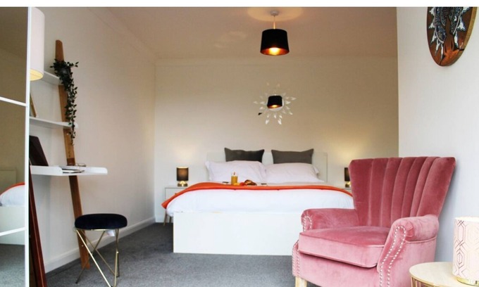 Ely House | The Homecations - Cloud by MT Property