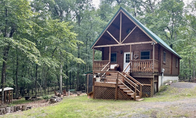 Great Cacapon Cabin | The Honey Pot! Cozy cabin with beautiful Cacapon River access