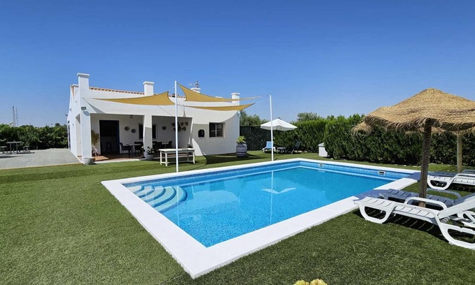 Marchena Cottage | The Hope Holiday Home