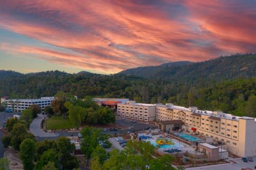 Tuolumne Resort | The Hotel at Black Oak Casino Resort