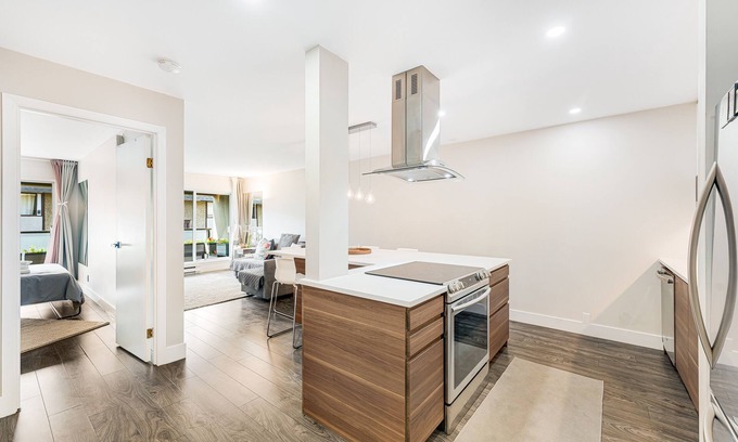 Lower Lonsdale Condo | The House of Blond penthouse level suite in LoLo