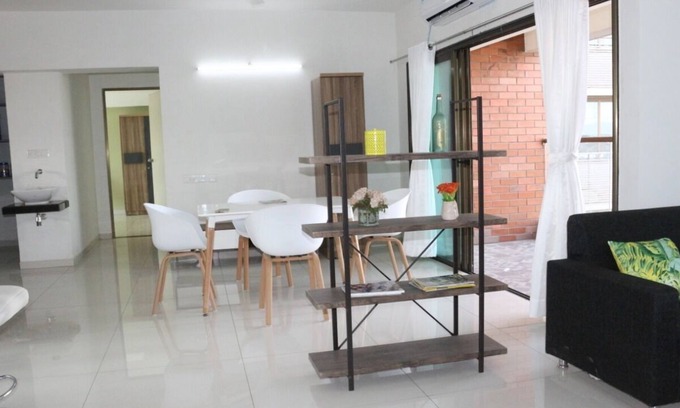 Ahmedabad Apartment | The house of Comfort, Space & luxury