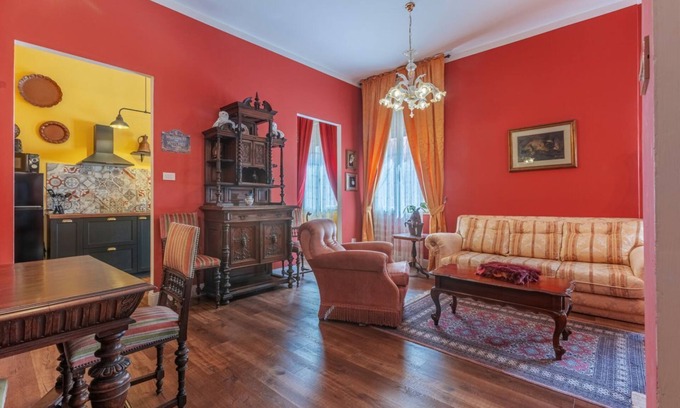 Ferrara Historic Centre Apartment | The House of Harry Potter and a Love Story