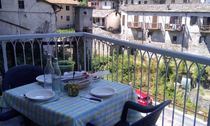 Melle Apartment | The House of the Masters