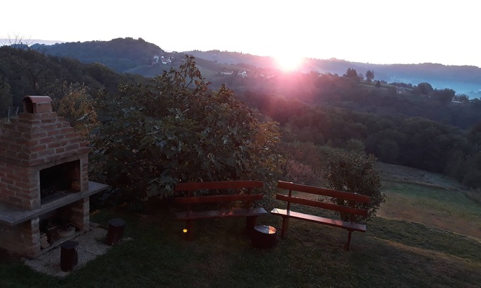 Grabrovnik House | The house with 3 bedrooms and a large terrace with a view of the wine hills