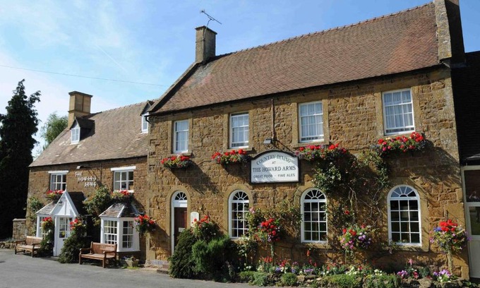 Ilmington Hotel | The Howard Arms