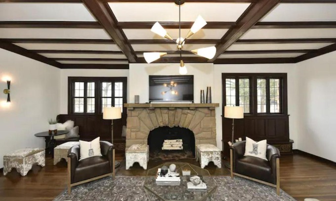 Eastwood House | The Howe House