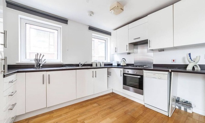 Hoxton West Apartment | The Hoxton Collection