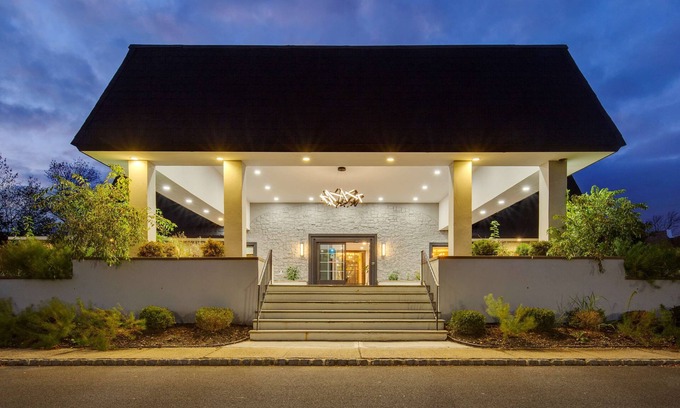New Providence Hotel | The Hub Murray Hill, BW Premier Collection