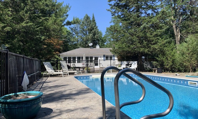 Mellenville House | The Hudson Escape – Pool, Hot Tub, & 13 private acres of fun!