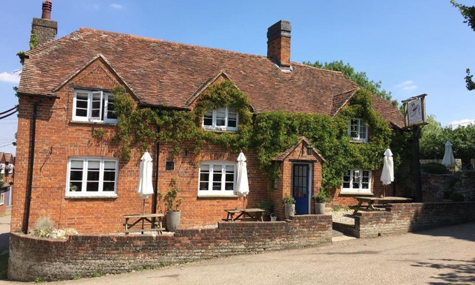 Hartwell Bed & Breakfast | The Hundred of Ashendon