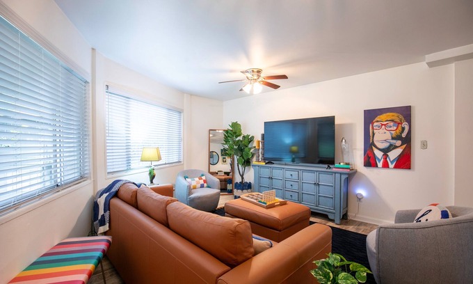 Oxford House | The Hutt, Discounted rate for LSU game day!