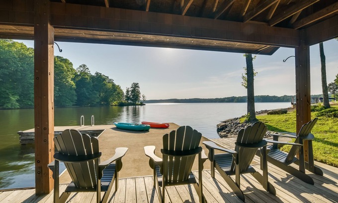 Semora House | 'The Hycove' Hyco Lake Getaway w/Boat Dock!