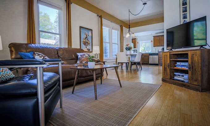 North End House | The Hyde House: One Block To Boise's Hyde Park-Enjoy Eateries, Coffee, Ice Cream