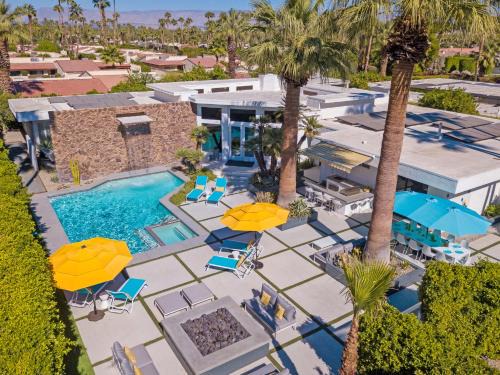 Palm Springs House | The Icon at Indian Canyons