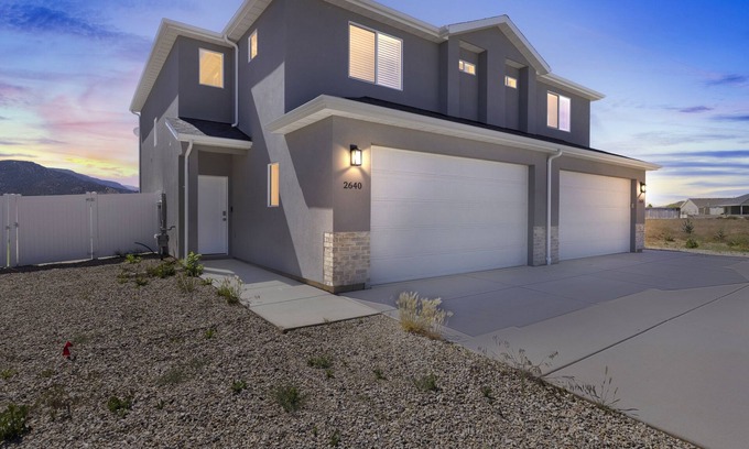 Cedar City House | The Ideal Gateway by RedAwning