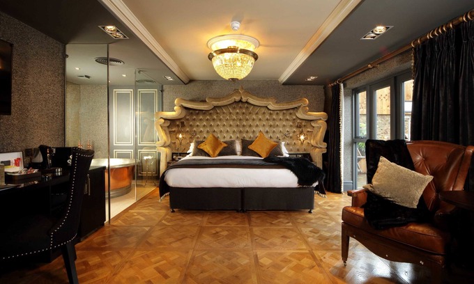 Sedgefield Hotel | The Impeccable Pig