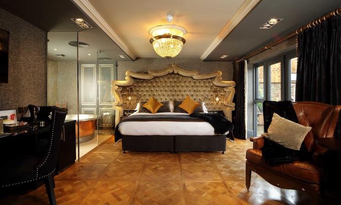 Sedgefield Hotel | The Impeccable Pig