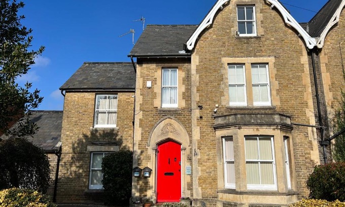 Basingstoke Apartment | The Ingleside Apartment