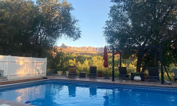 Zion National Park South Entrance Bed & Breakfast | The Inn at 37 Main