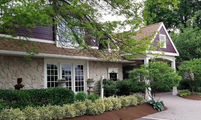 Leacock-Leola-Bareville Hotel | The Inn at Leola Village, a Historic Hotel of America