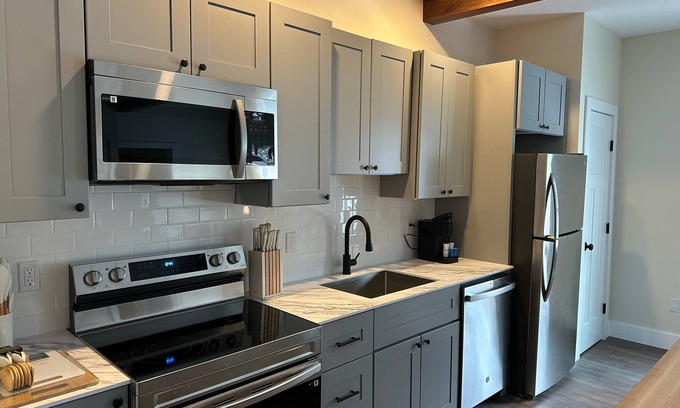 Tannersville Apartment | The Innwoods - Two Bedroom Apartment