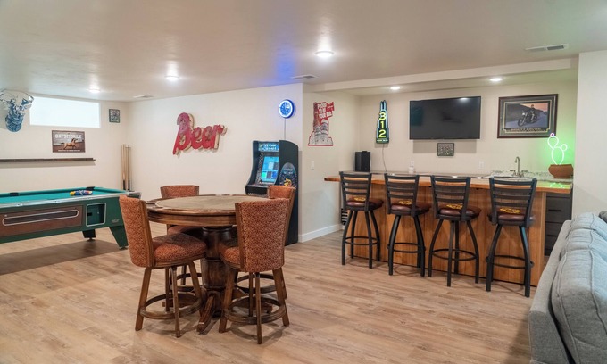 Suamico House | The Irish Hill Estate - Green Bay, WI